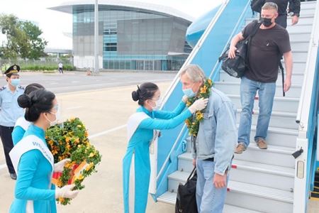 First international travel transfer to Quang Nam